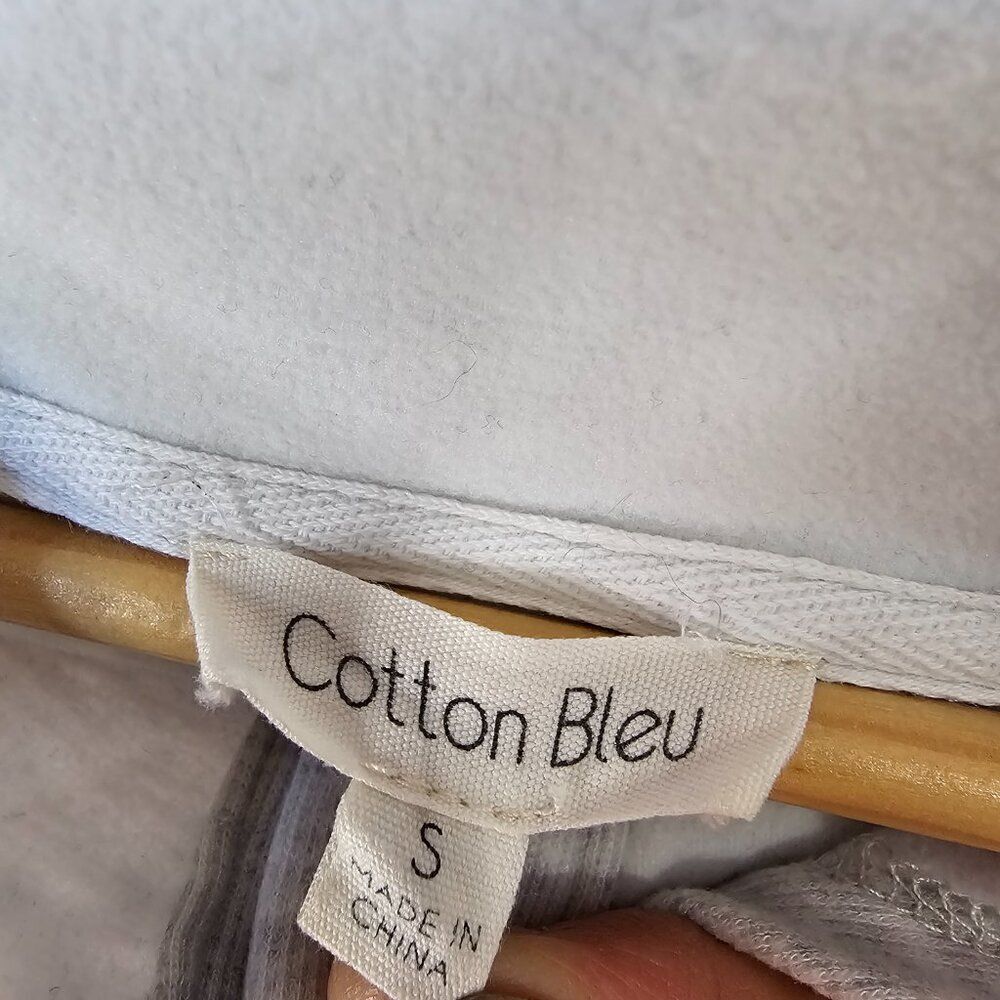 EUC COTTON BLEU LIGHT GREY SUPER SOFT HOODED SWEATER QUARTER BUTTONED SIZE SMALL - Picture 13 of 16